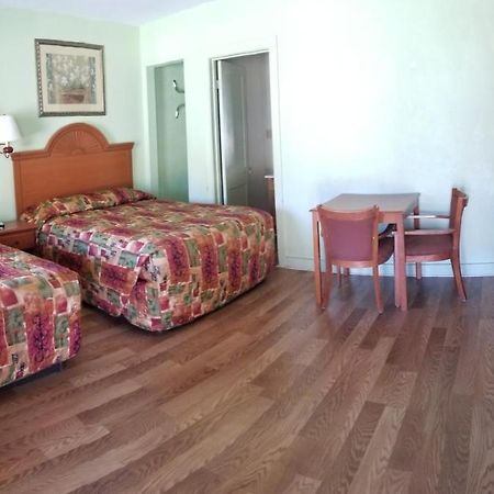 Budget Inn Magnolia Esterno foto