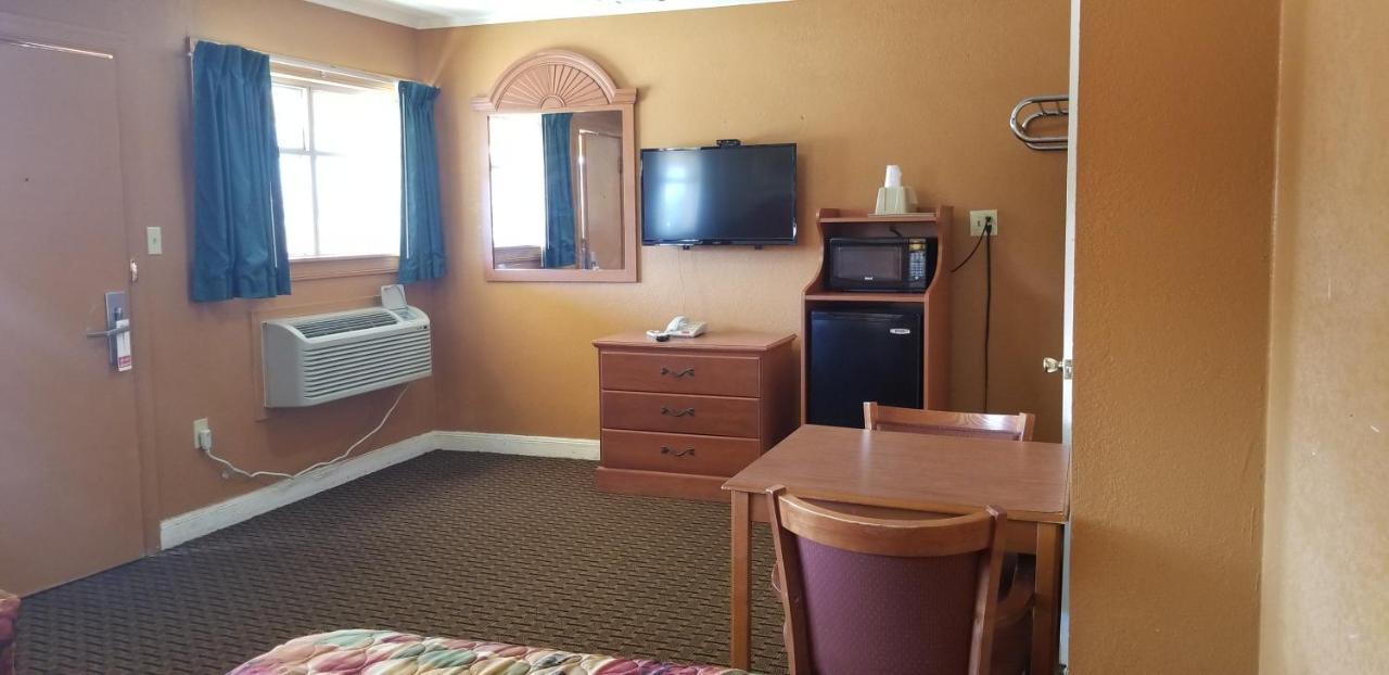 Budget Inn Magnolia Esterno foto