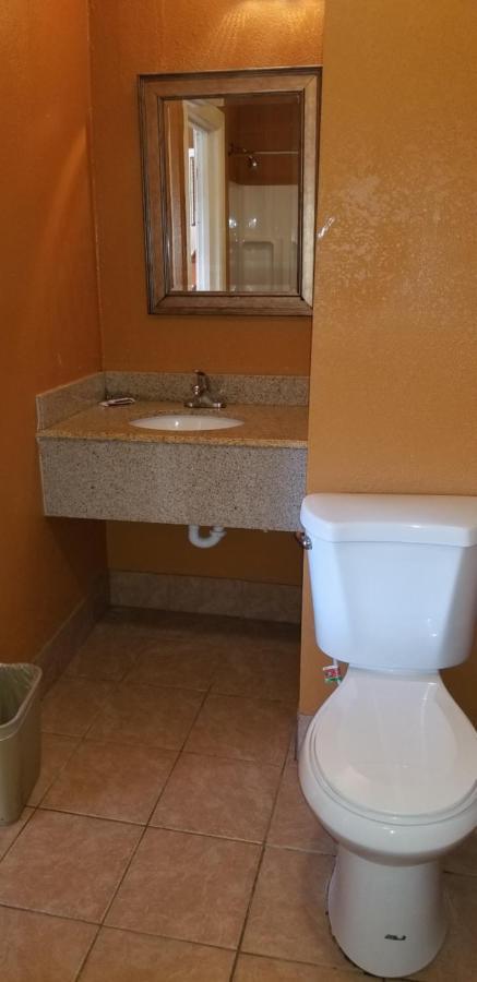 Budget Inn Magnolia Esterno foto