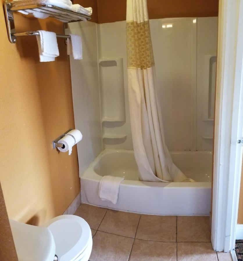 Budget Inn Magnolia Esterno foto